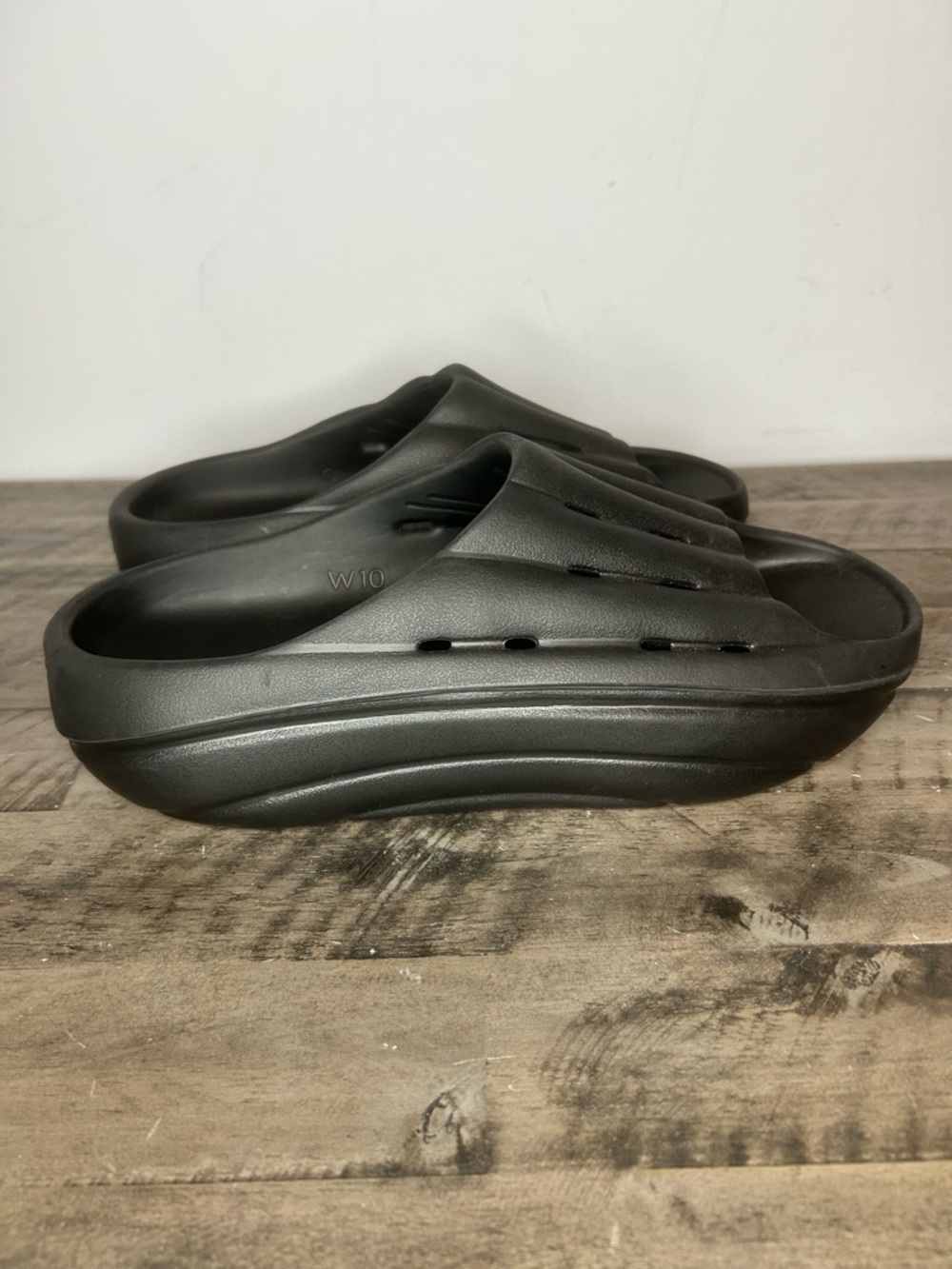 UGG FoamO Slides NWOT - Picture 5 of 6